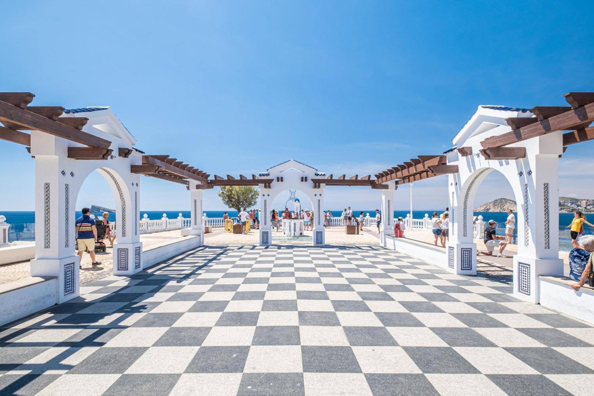 Apartamentos El Castell Benidorm Old-Town Eksteriør billede