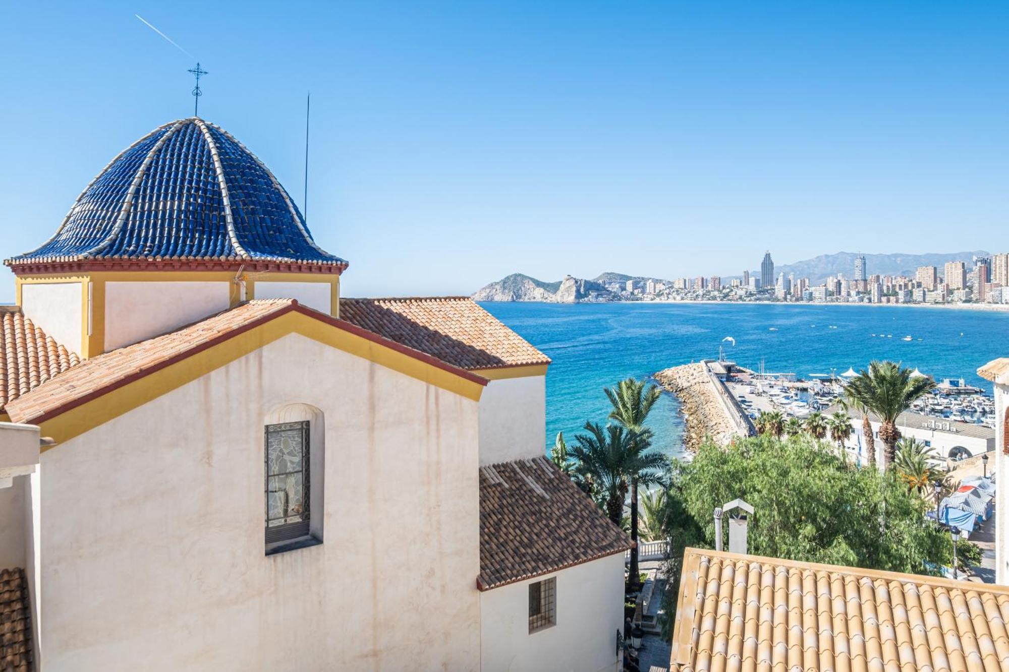 Apartamentos El Castell Benidorm Old-Town Værelse billede
